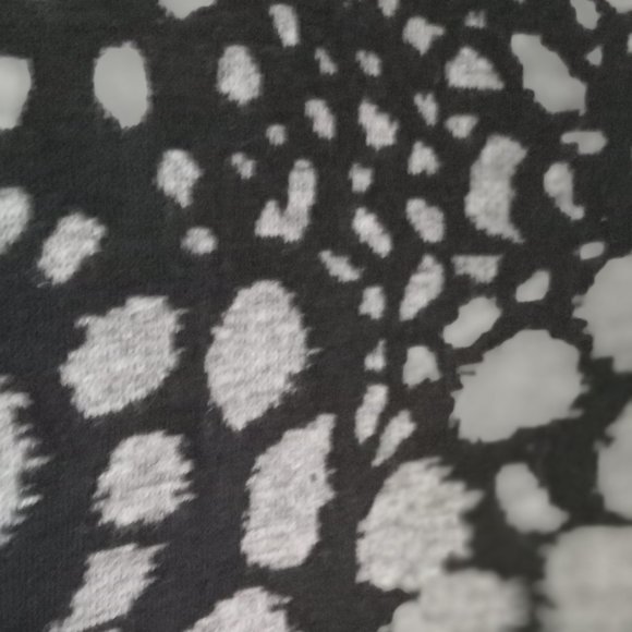 'NEW DIRECTIONS' Wrap skirt Cheetah print Size 10P NWOT - Picture 2 of 14